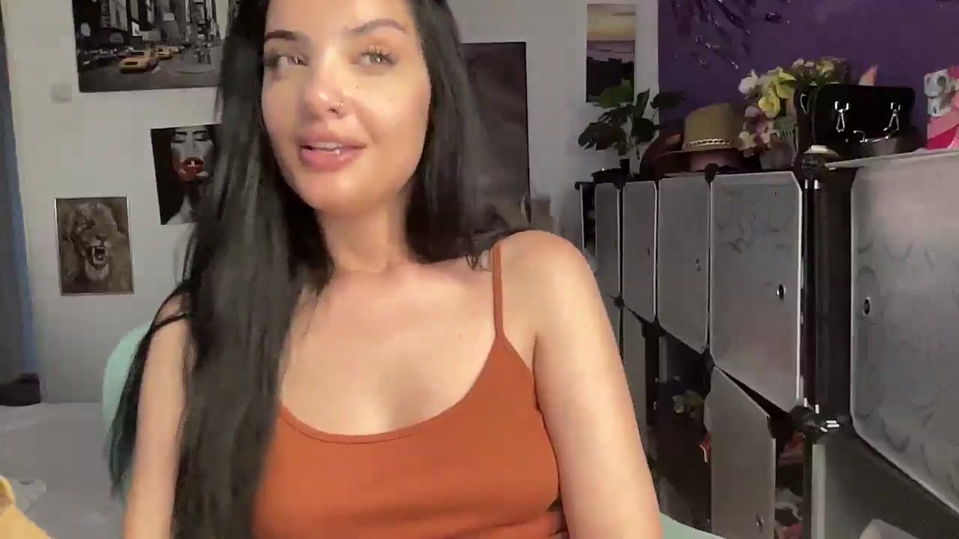 Gallery image thumbnail from loraine_doll's myfreecams stream on, 06/06/2025, 17:28 image 18 of 20