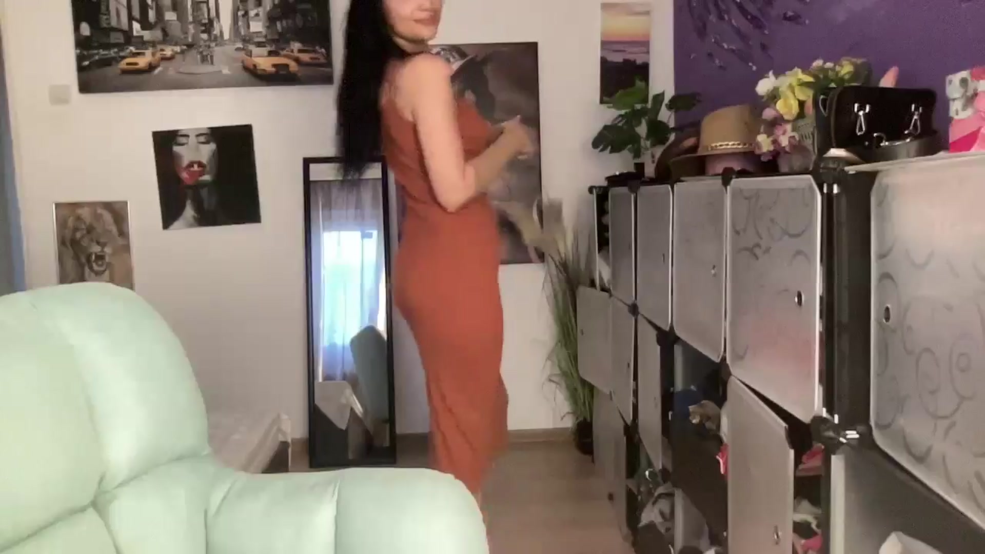 Gallery image thumbnail from loraine_doll's myfreecams stream on, 06/06/2025, 17:28 image 15 of 20