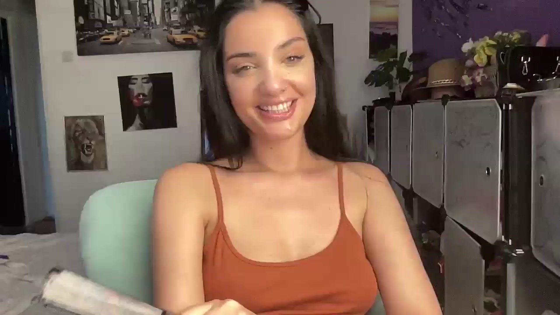 Gallery image thumbnail from loraine_doll's myfreecams stream on, 06/06/2025, 17:28 image 7 of 20
