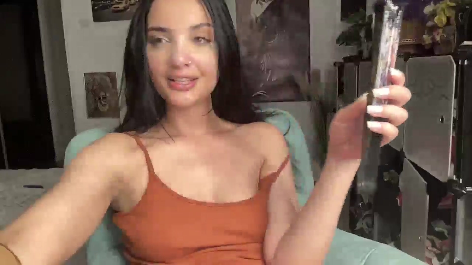 Gallery image thumbnail from loraine_doll's myfreecams stream on, 06/06/2025, 20:02 image 6 of 20