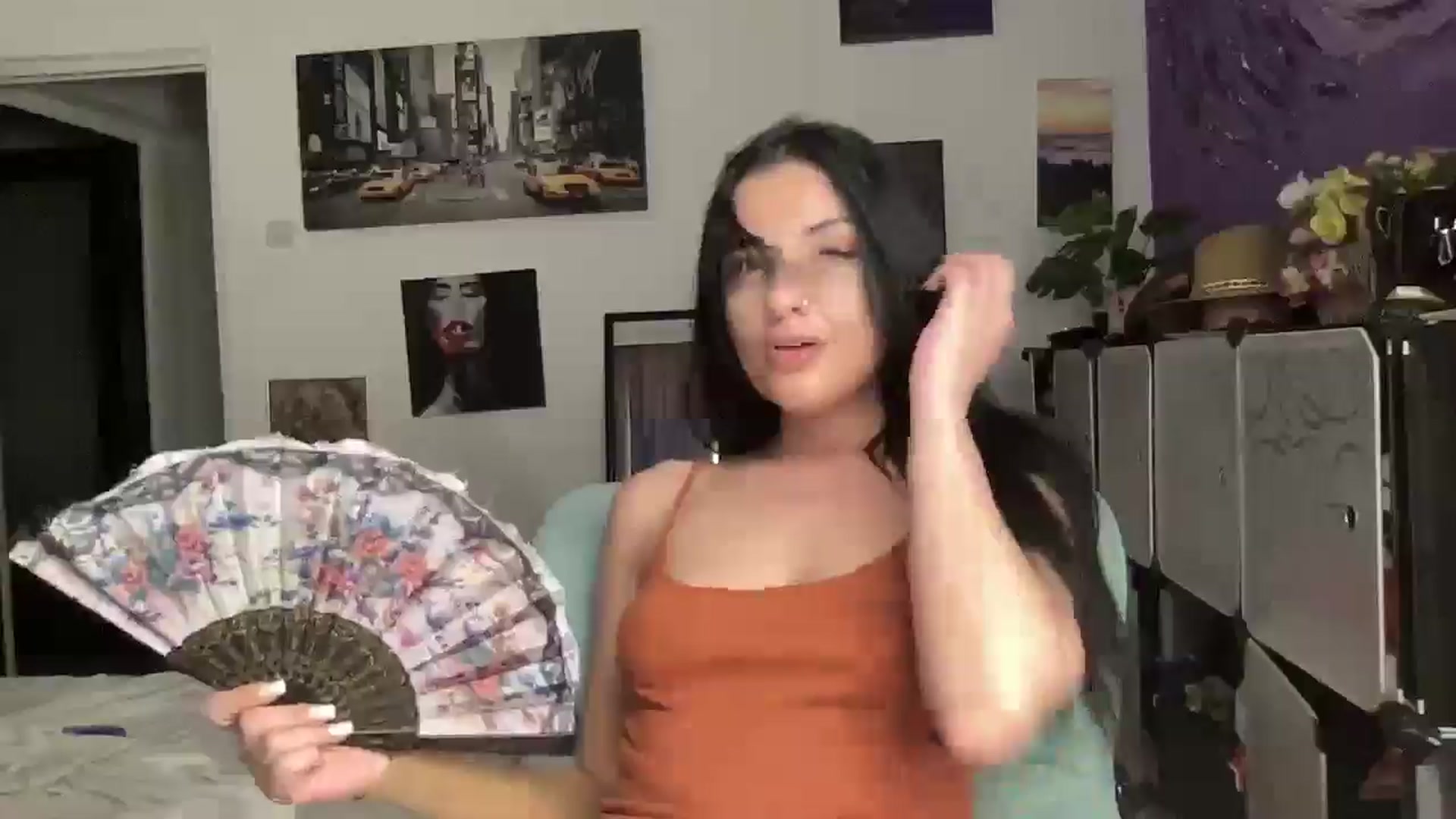 Gallery image thumbnail from loraine_doll's myfreecams stream on, 06/06/2025, 20:02 image 5 of 20