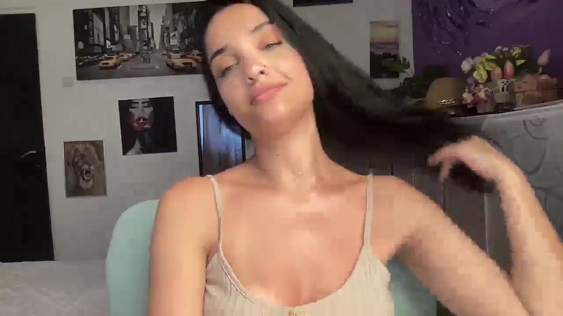 Gallery image thumbnail from loraine_doll's myfreecams stream on, 06/10/2025, 17:35 image 15 of 20