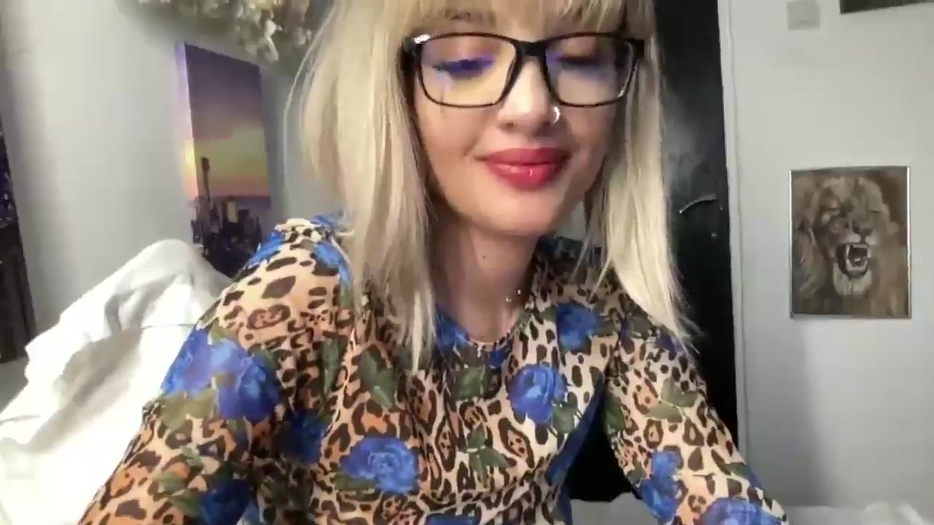 Gallery image thumbnail from loraine_doll's myfreecams stream on, 09/03/2025, 16:25 image 16 of 20