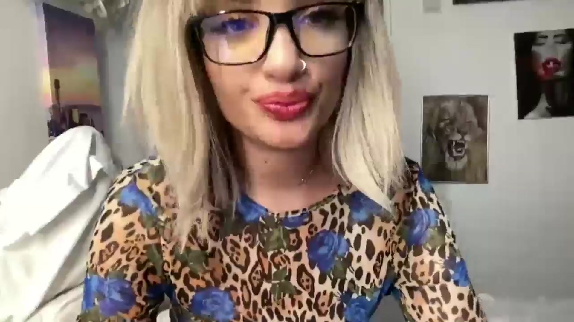 Gallery image thumbnail from loraine_doll's myfreecams stream on, 09/03/2025, 16:25 image 20 of 20