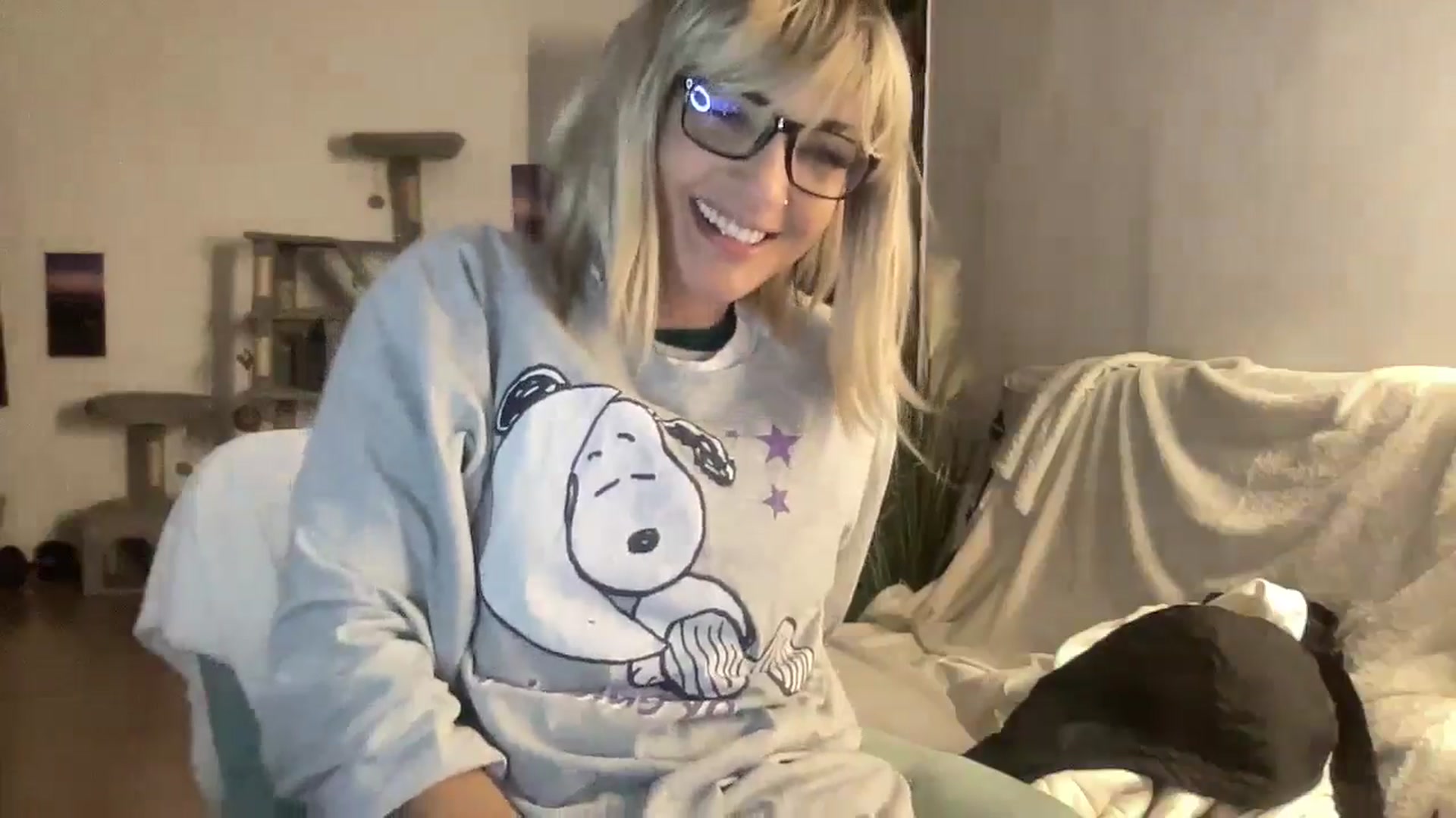 Gallery image thumbnail from loraine_doll's myfreecams stream on, 12/12/2025, 16:22 image 20 of 20