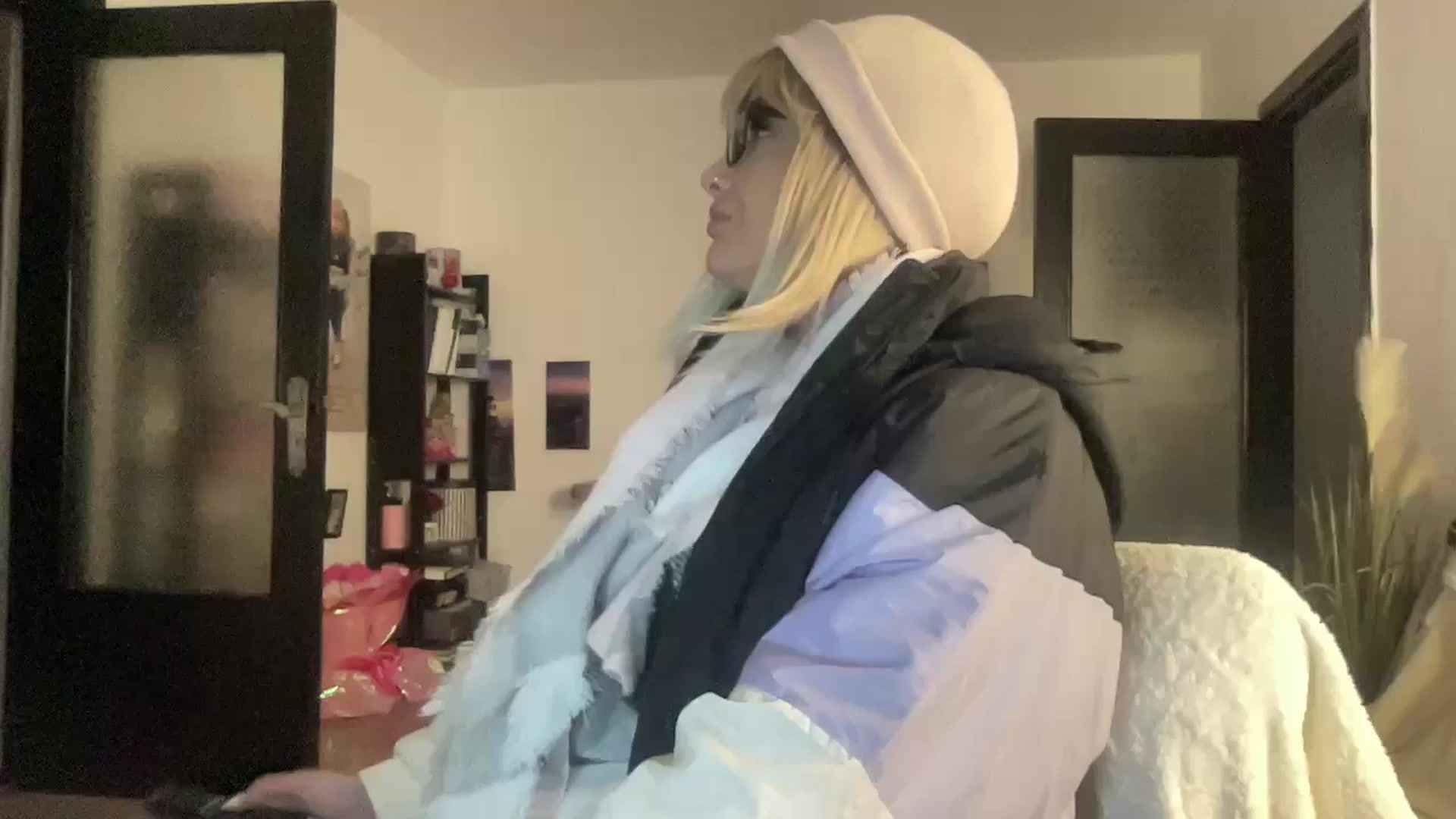 Gallery image thumbnail from loraine_doll's myfreecams stream on, 12/12/2025, 16:22 image 1 of 20