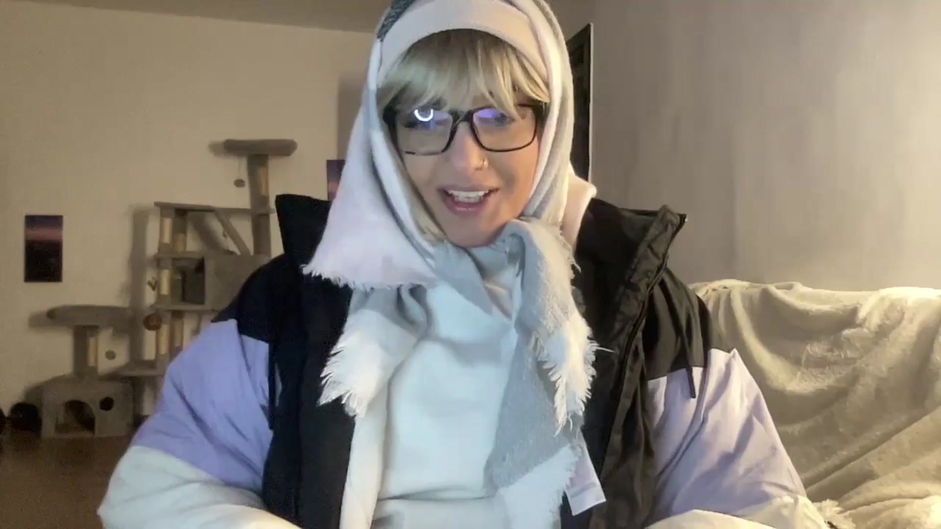 Gallery image thumbnail from loraine_doll's myfreecams stream on, 12/12/2025, 16:22 image 9 of 20