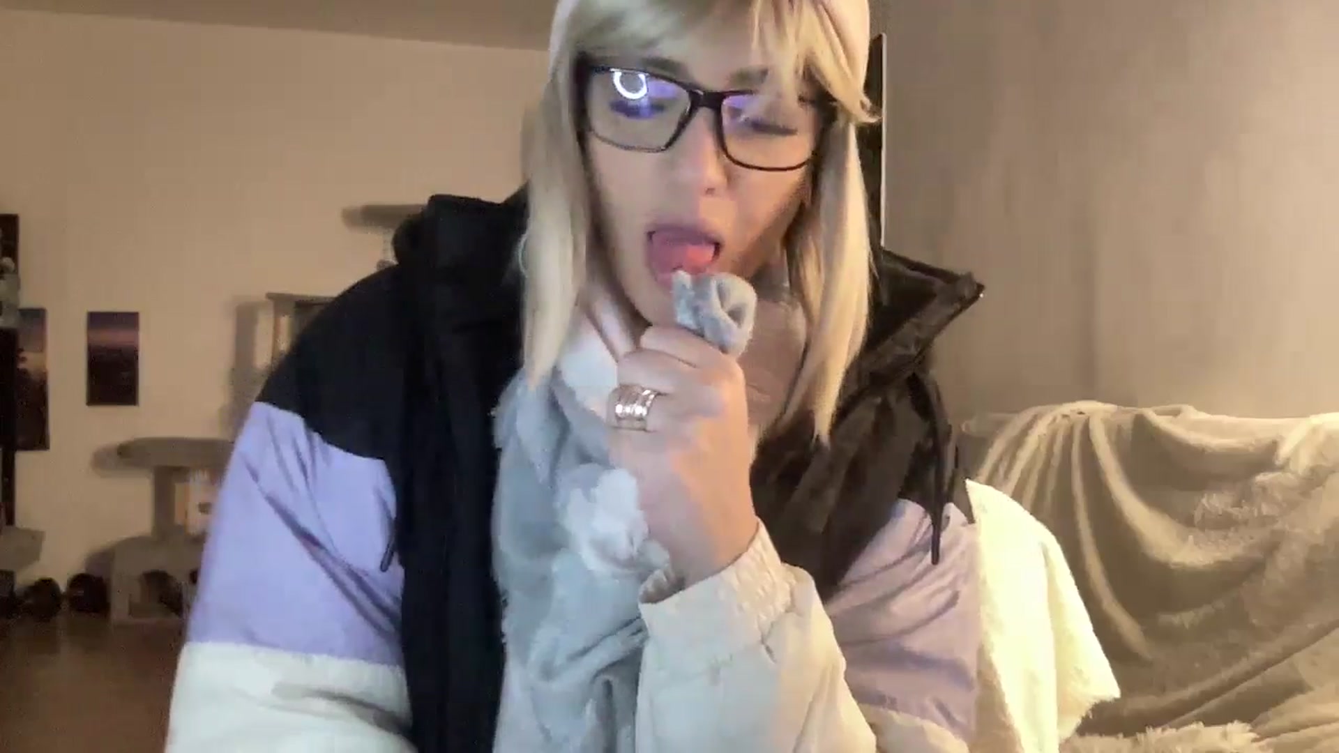 Gallery image thumbnail from loraine_doll's myfreecams stream on, 12/12/2025, 16:22 image 2 of 20