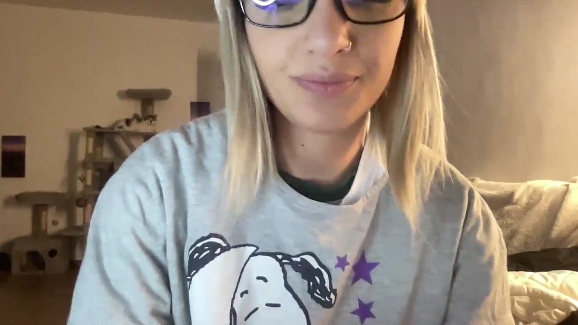 Gallery image thumbnail from loraine_doll's myfreecams stream on, 12/12/2025, 18:26 image 10 of 20