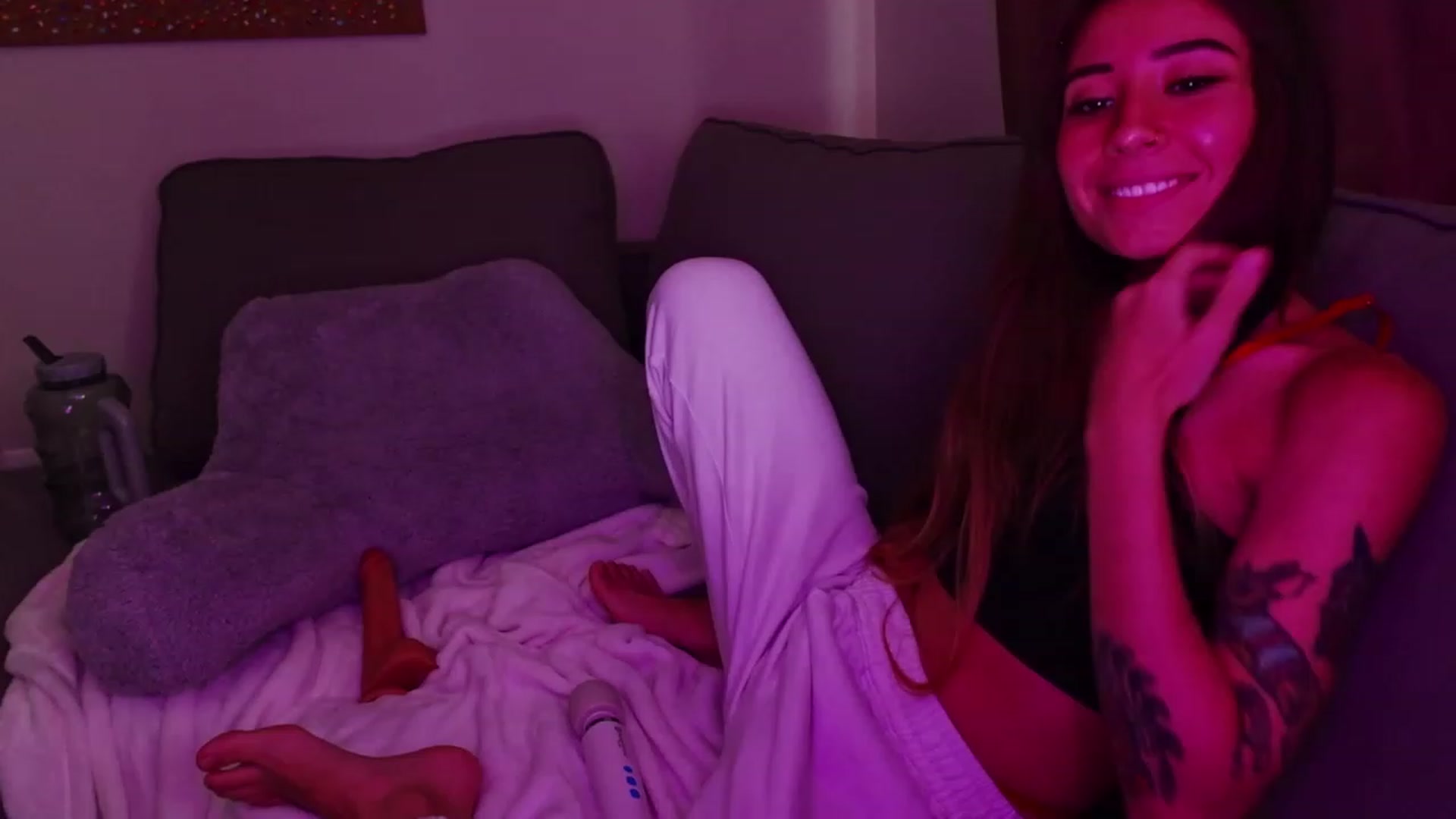Gallery image thumbnail from lory_babygirl's myfreecams stream on, 07/13/2023, 18:08 image 12 of 20