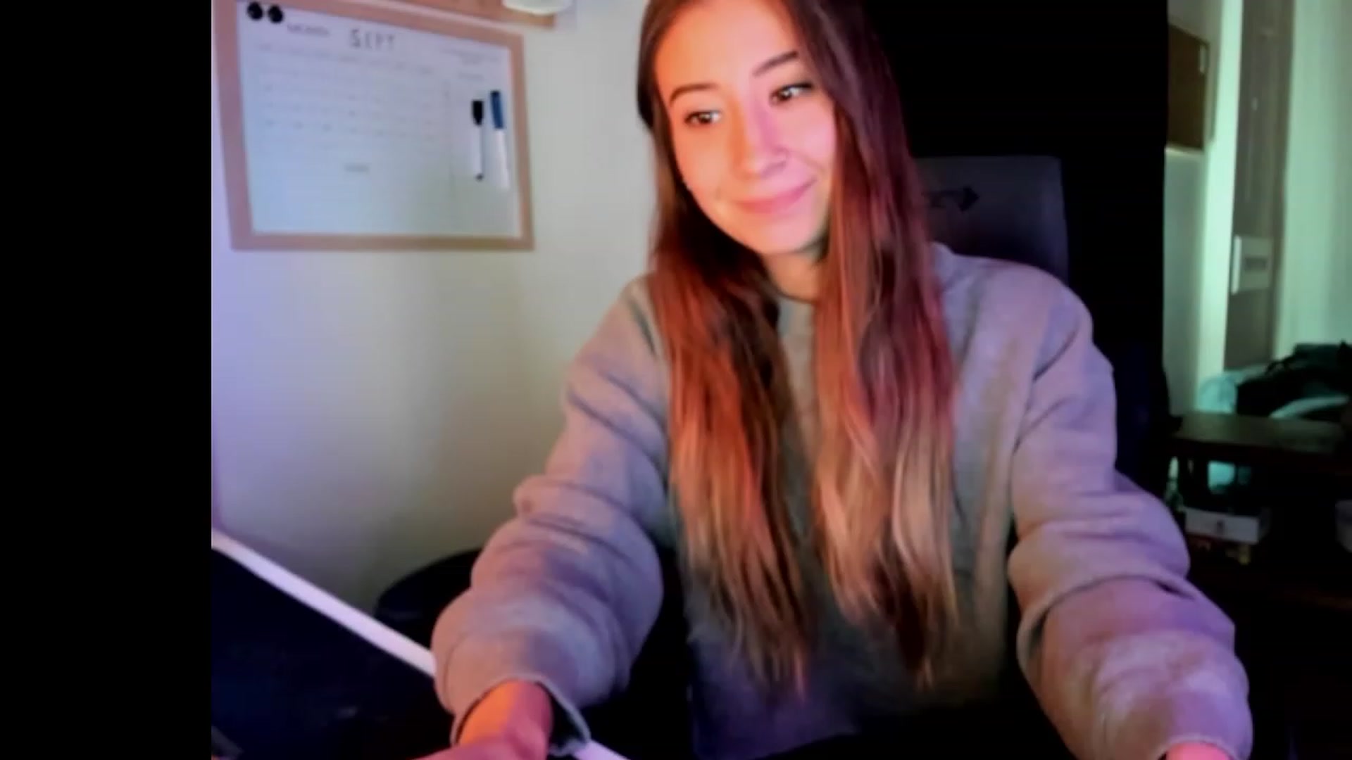 Gallery image thumbnail from lory_babygirl's myfreecams stream on, 08/30/2023, 13:48 image 10 of 20