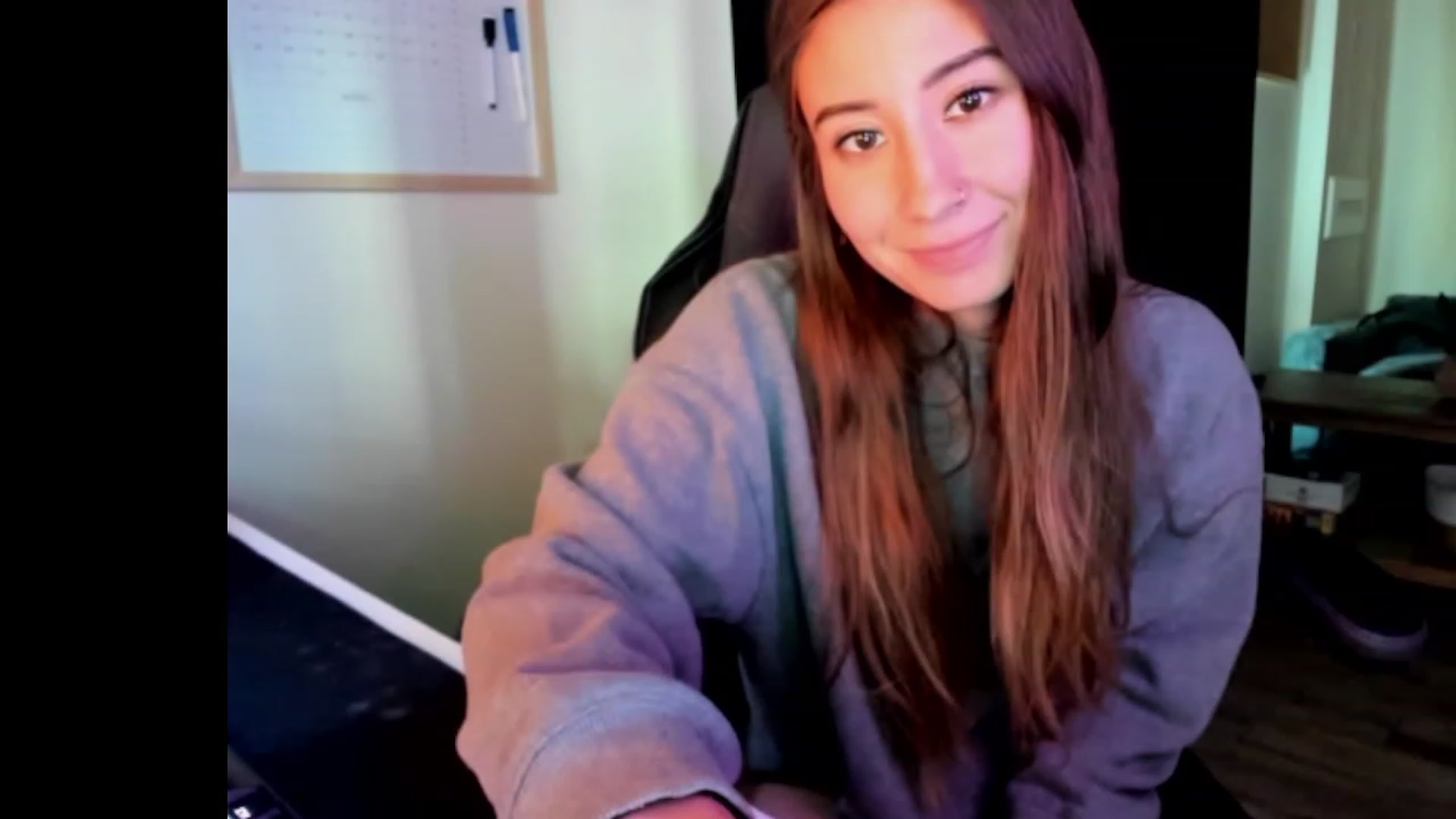 Gallery image thumbnail from lory_babygirl's myfreecams stream on, 08/30/2023, 16:05 image 14 of 20