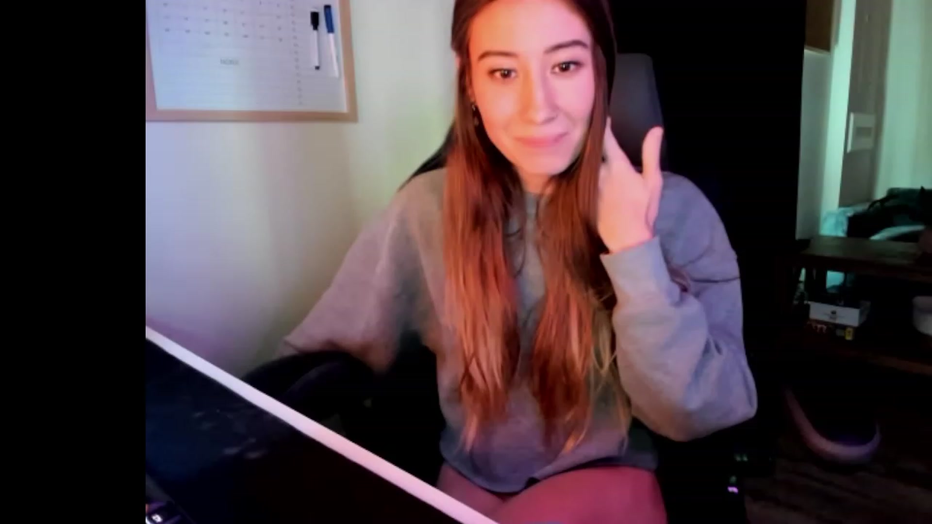 Gallery image thumbnail from lory_babygirl's myfreecams stream on, 08/30/2023, 16:05 image 11 of 20