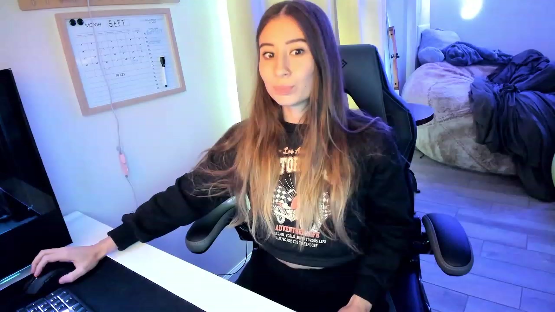 Gallery image thumbnail from lory_babygirl's myfreecams stream on, 09/12/2023, 17:00 image 1 of 20