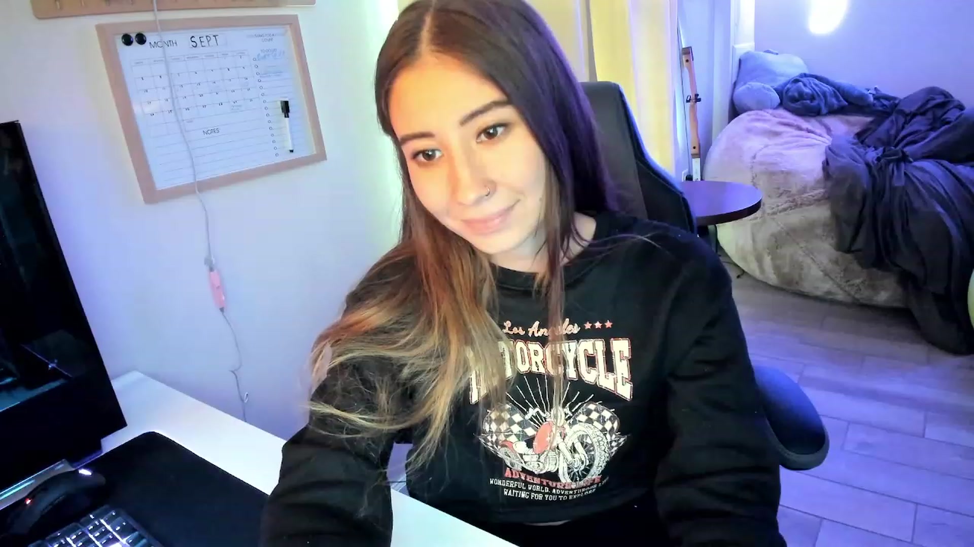 Gallery image thumbnail from lory_babygirl's myfreecams stream on, 09/12/2023, 17:00 image 16 of 20