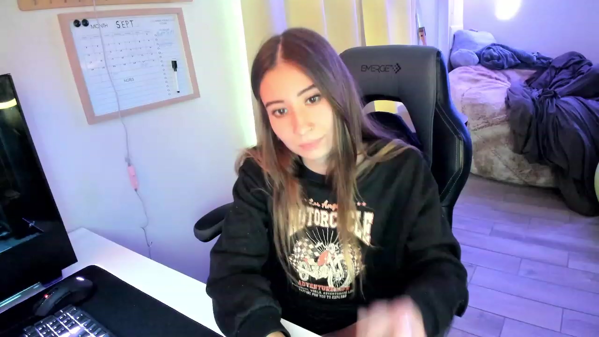 Gallery image thumbnail from lory_babygirl's myfreecams stream on, 09/12/2023, 20:03 image 3 of 20