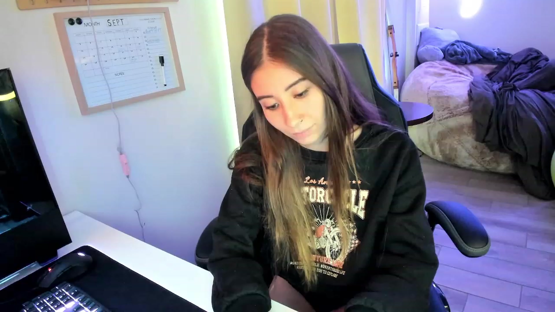 Gallery image thumbnail from lory_babygirl's myfreecams stream on, 09/12/2023, 20:03 image 13 of 20
