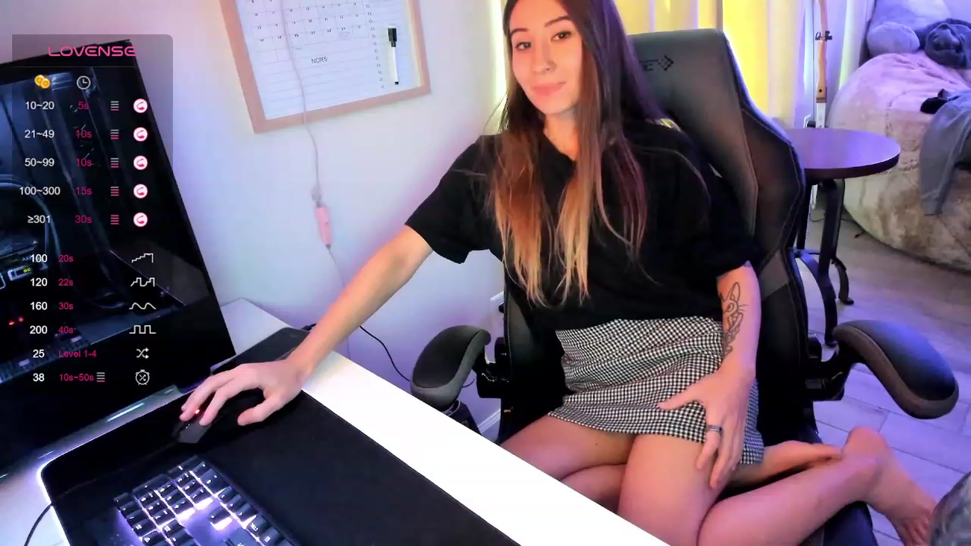 Gallery image thumbnail from lory_babygirl's myfreecams stream on, 09/13/2023, 15:27 image 4 of 20