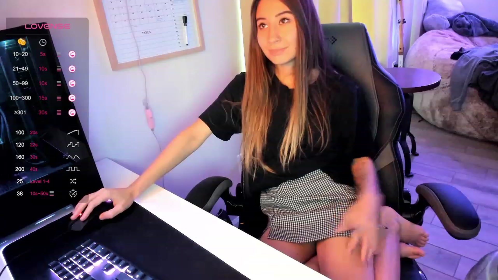 Gallery image thumbnail from lory_babygirl's myfreecams stream on, 09/13/2023, 15:27 image 17 of 20