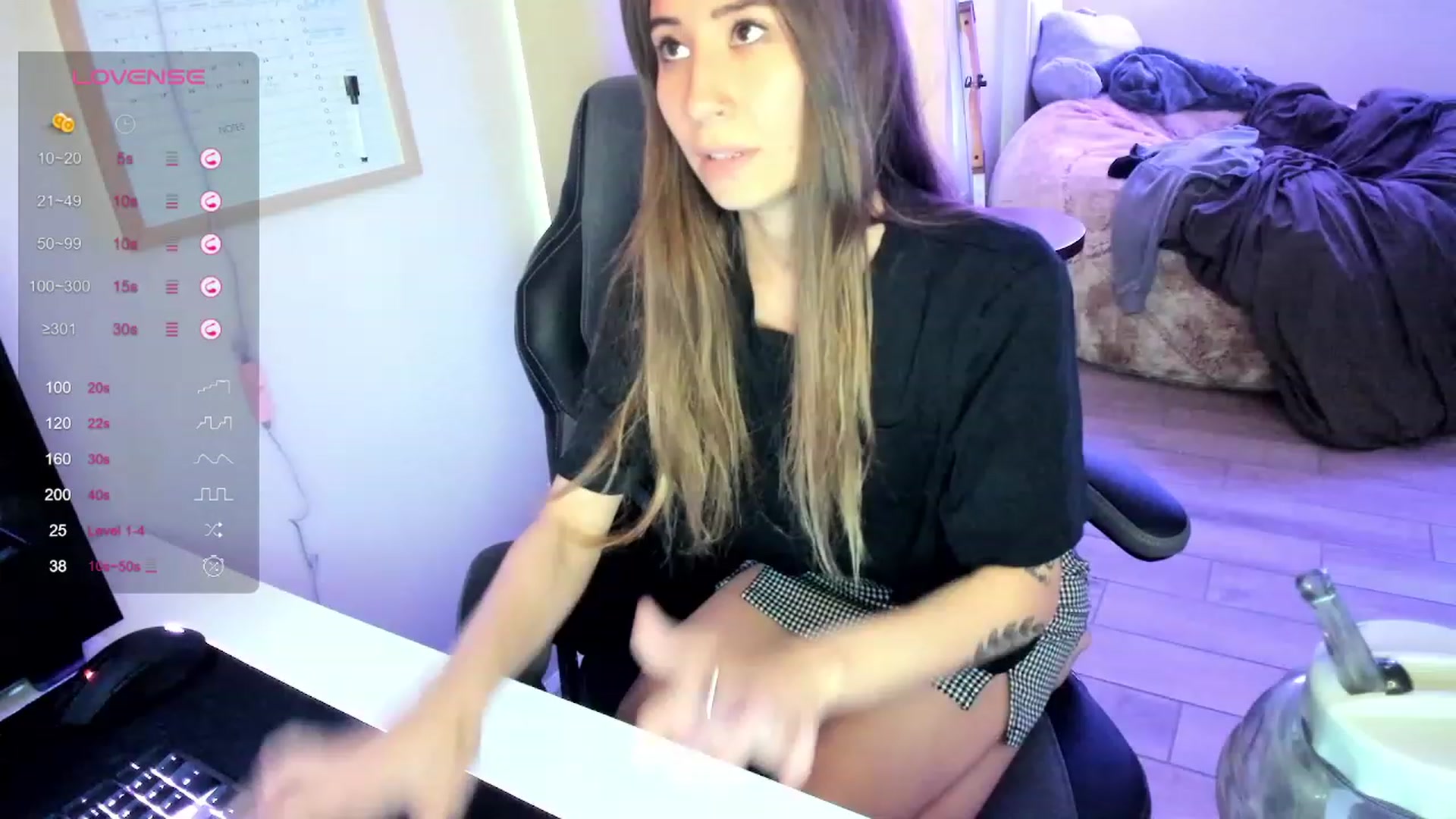 Gallery image thumbnail from lory_babygirl's myfreecams stream on, 09/13/2023, 17:34 image 5 of 20
