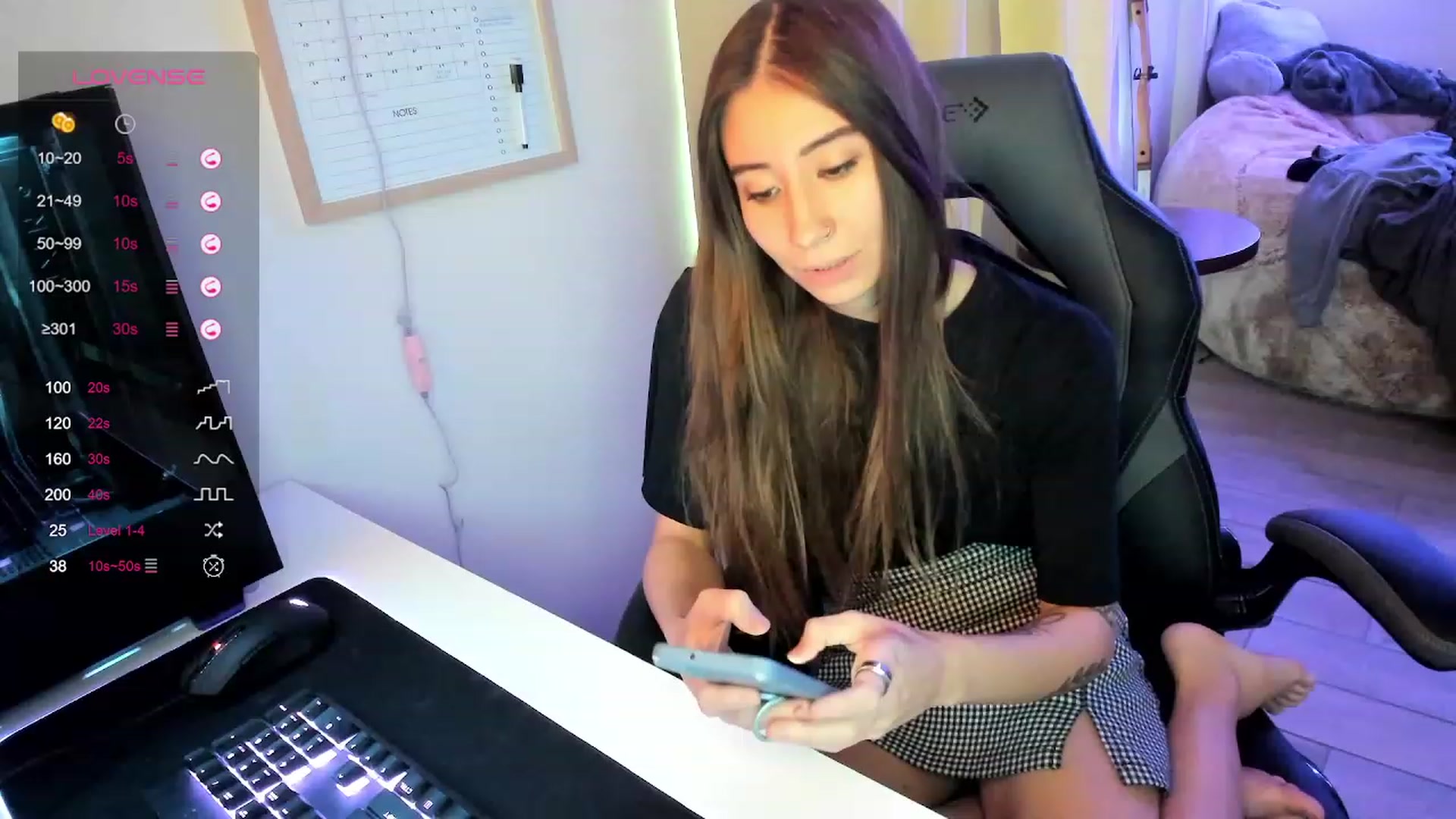 Gallery image thumbnail from lory_babygirl's myfreecams stream on, 09/13/2023, 17:34 image 12 of 20
