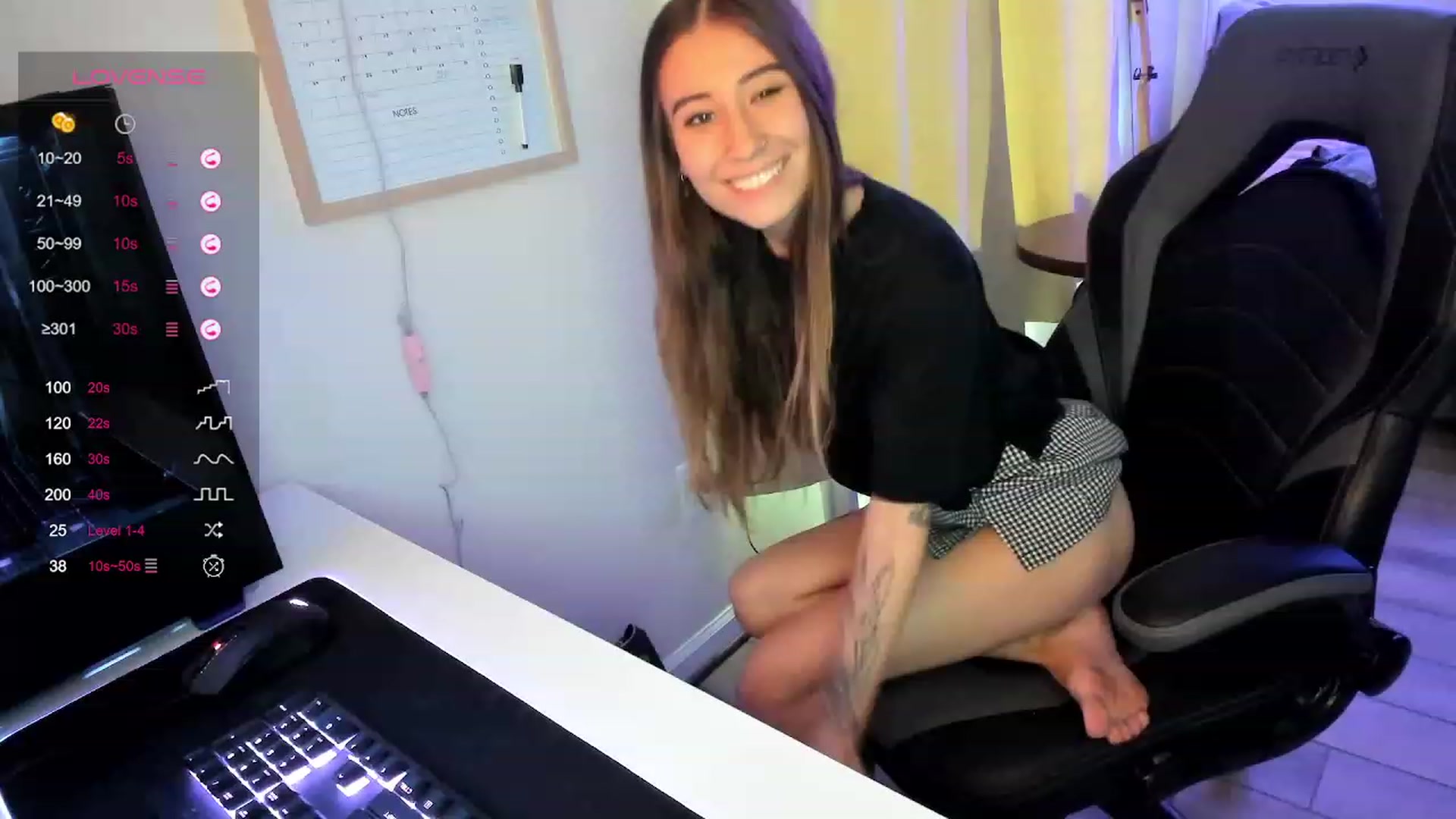 Gallery image thumbnail from lory_babygirl's myfreecams stream on, 09/13/2023, 17:34 image 15 of 20