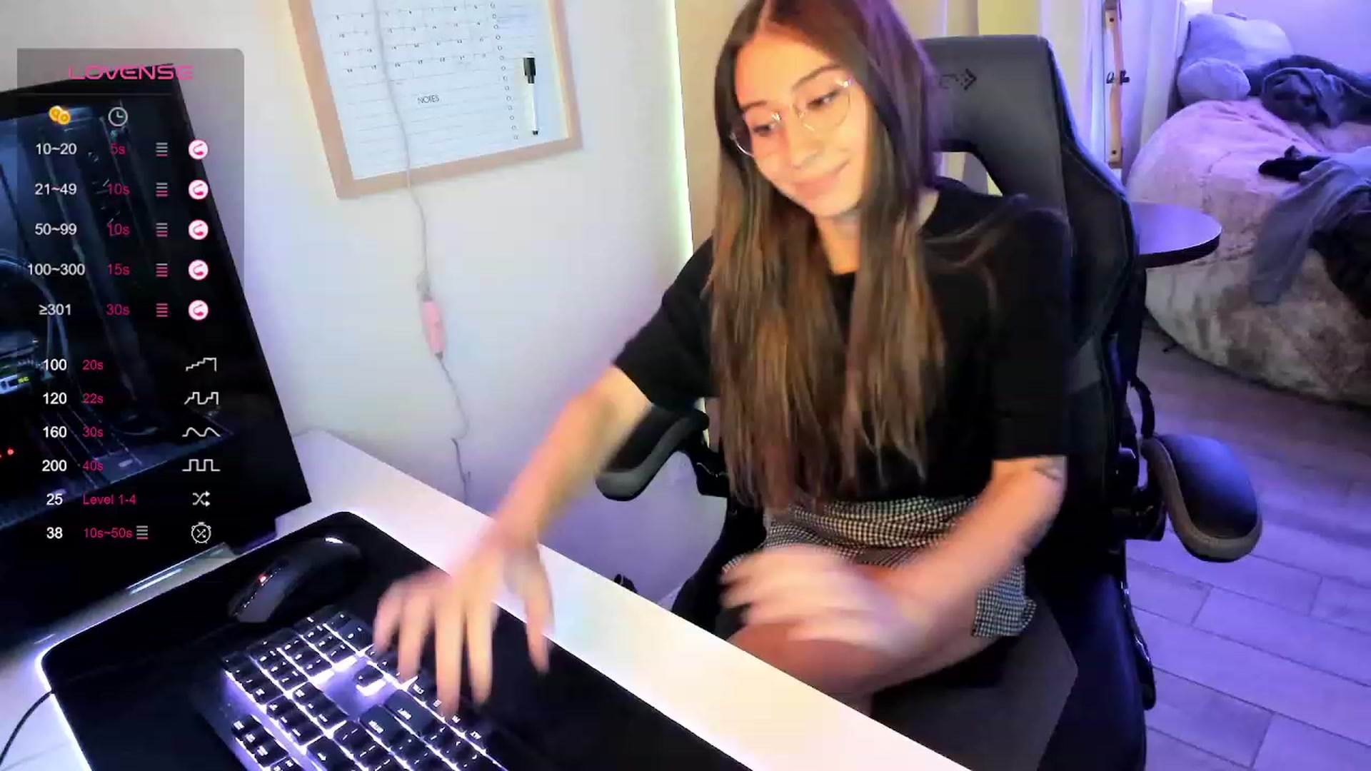 Gallery image thumbnail from lory_babygirl's myfreecams stream on, 09/13/2023, 18:30 image 19 of 20