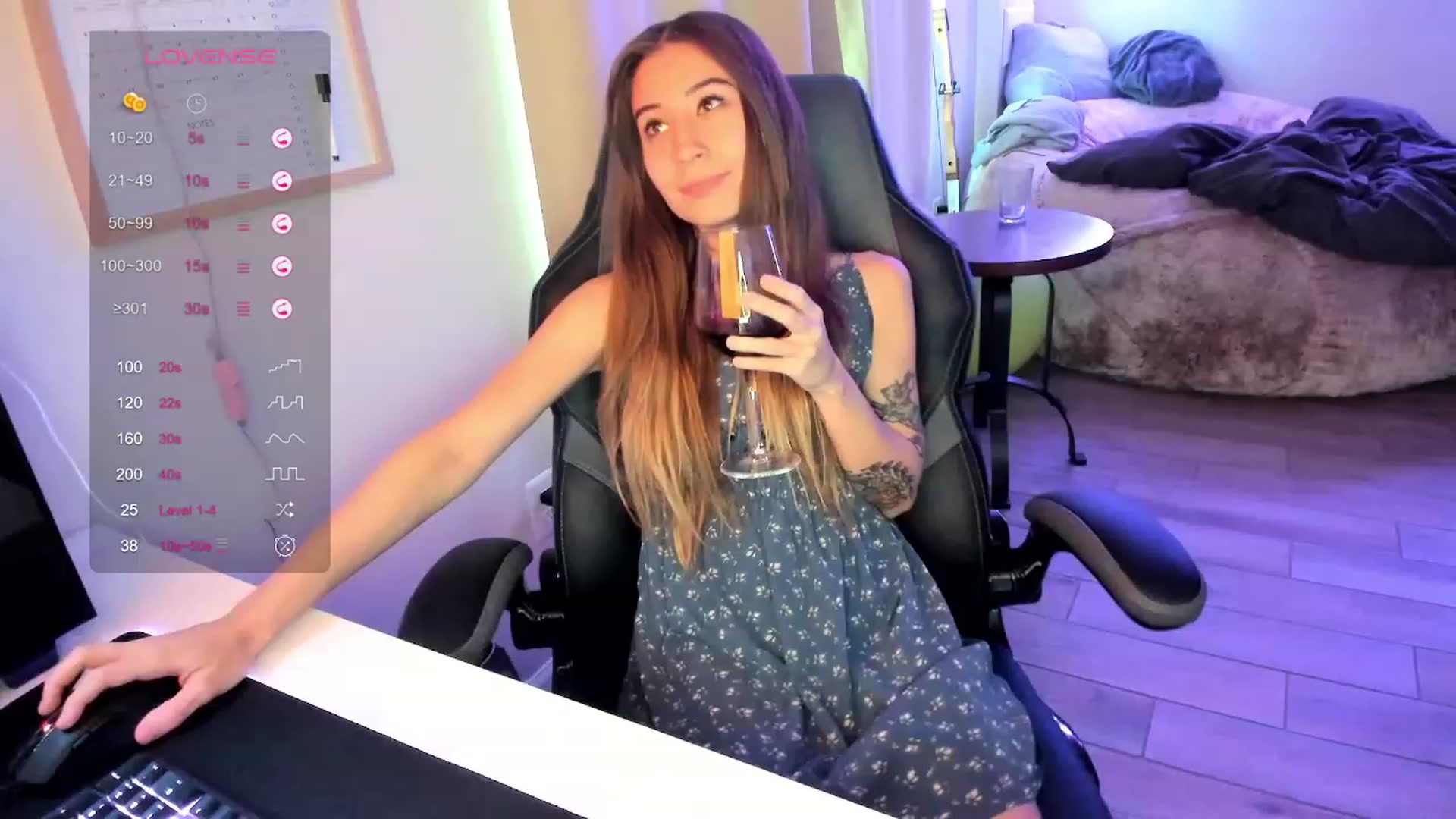 Gallery image thumbnail from lory_babygirl's myfreecams stream on, 09/15/2023, 19:09 image 4 of 20