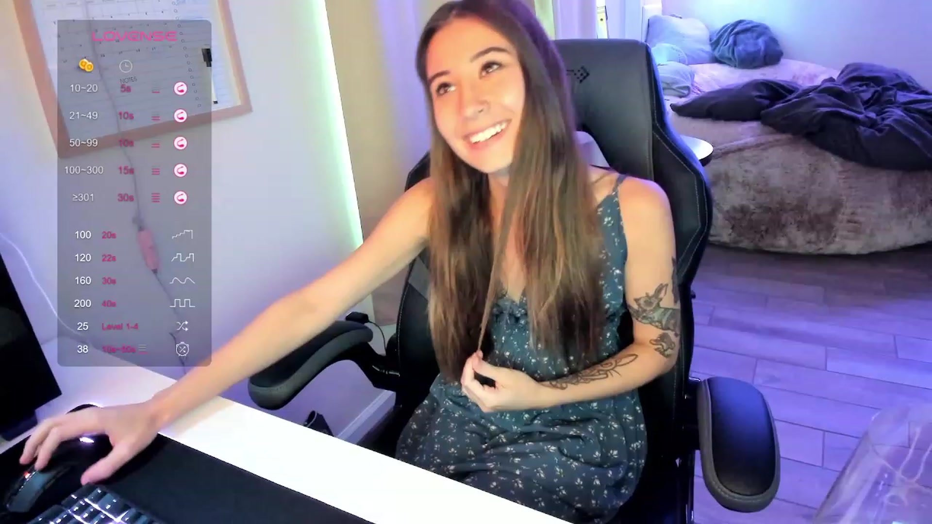 Gallery image thumbnail from lory_babygirl's myfreecams stream on, 09/15/2023, 19:09 image 7 of 20