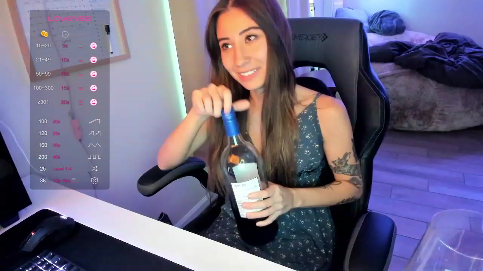 Gallery image thumbnail from lory_babygirl's myfreecams stream on, 09/15/2023, 19:09 image 9 of 20