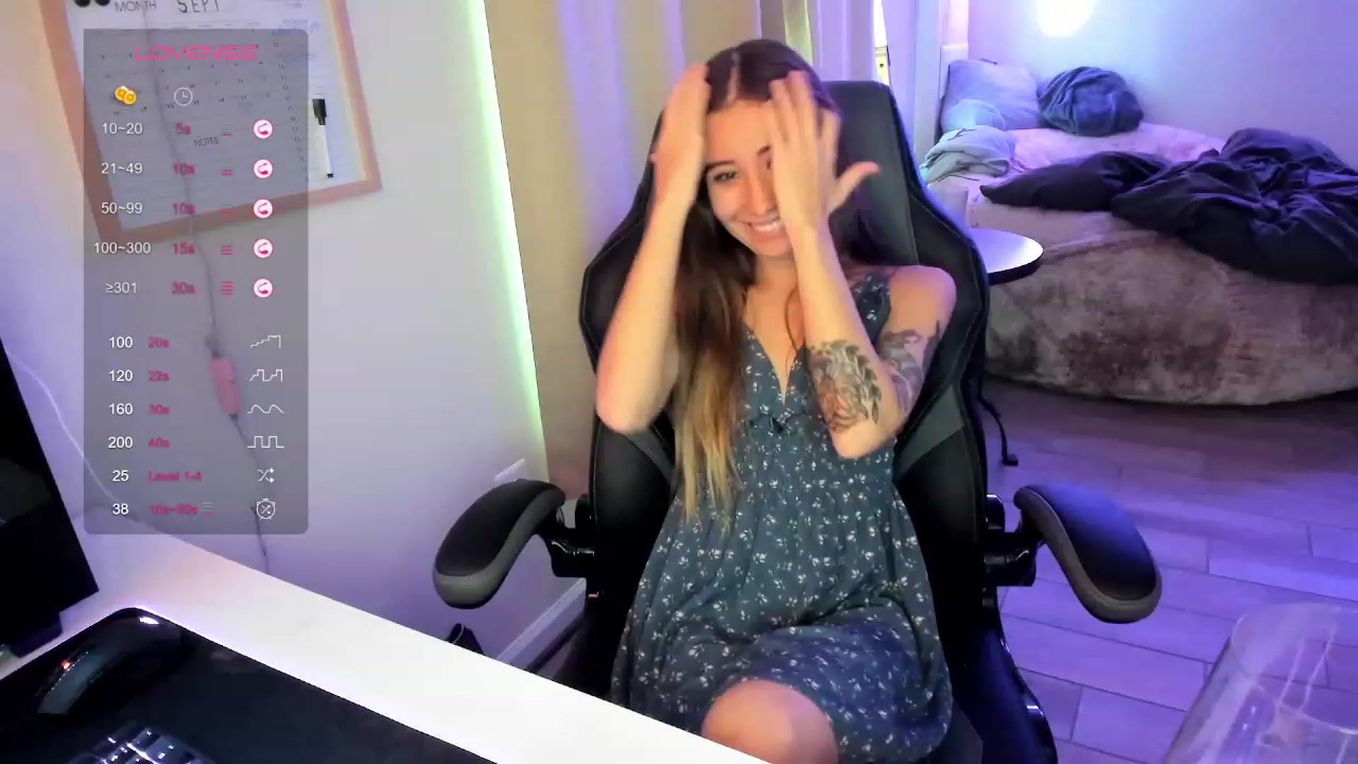 Gallery image thumbnail from lory_babygirl's myfreecams stream on, 09/15/2023, 20:01 image 5 of 20