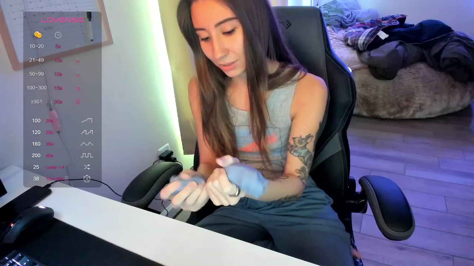 Gallery image thumbnail from lory_babygirl's myfreecams stream on, 09/20/2023, 15:18 image 8 of 20
