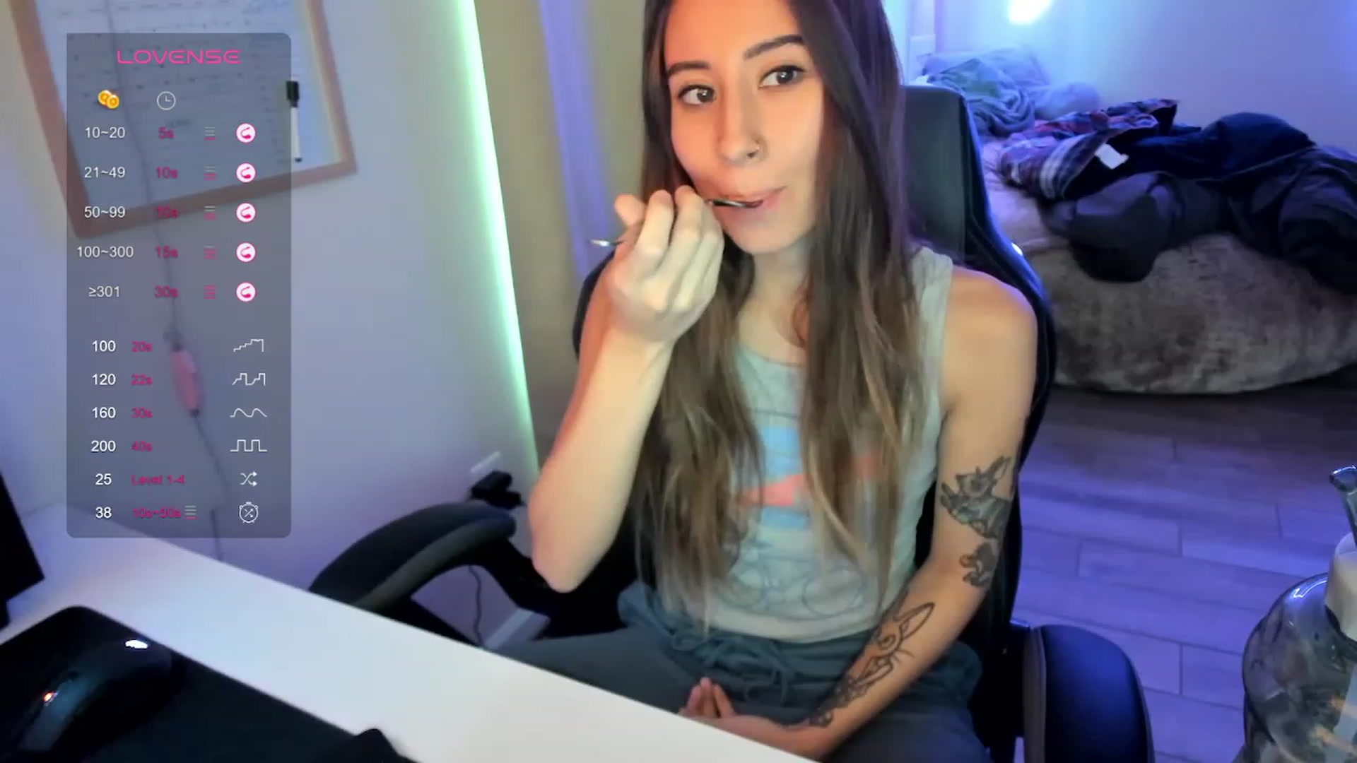 Gallery image thumbnail from lory_babygirl's myfreecams stream on, 09/20/2023, 18:07 image 18 of 20