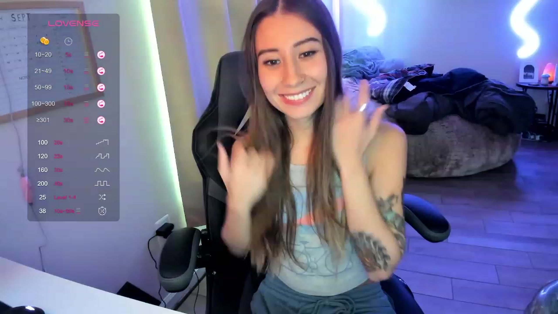 Gallery image thumbnail from lory_babygirl's myfreecams stream on, 09/20/2023, 19:45 image 19 of 20