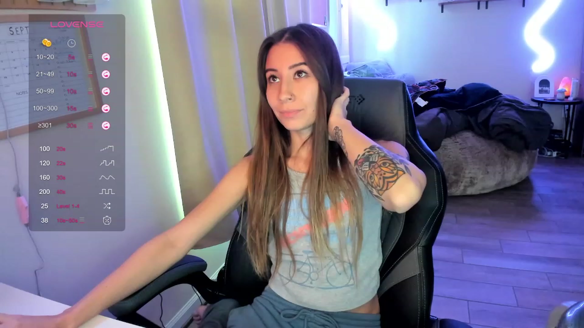 Gallery image thumbnail from lory_babygirl's myfreecams stream on, 09/20/2023, 19:45 image 7 of 20