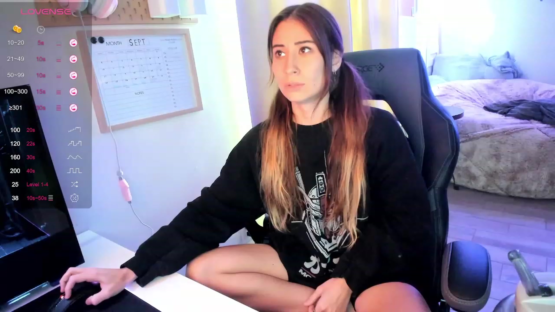 Gallery image thumbnail from lory_babygirl's myfreecams stream on, 09/28/2023, 20:32 image 13 of 20
