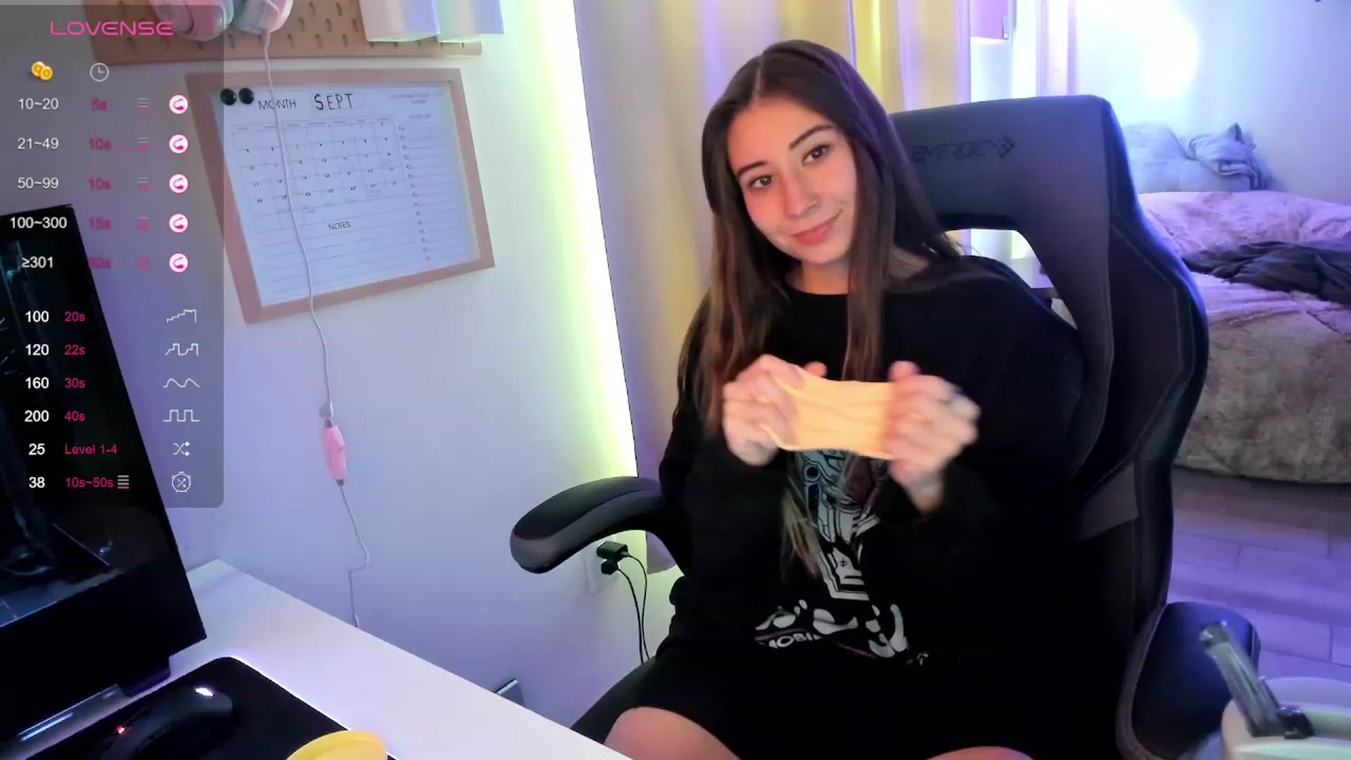 Gallery image thumbnail from lory_babygirl's myfreecams stream on, 09/28/2023, 20:32 image 3 of 20