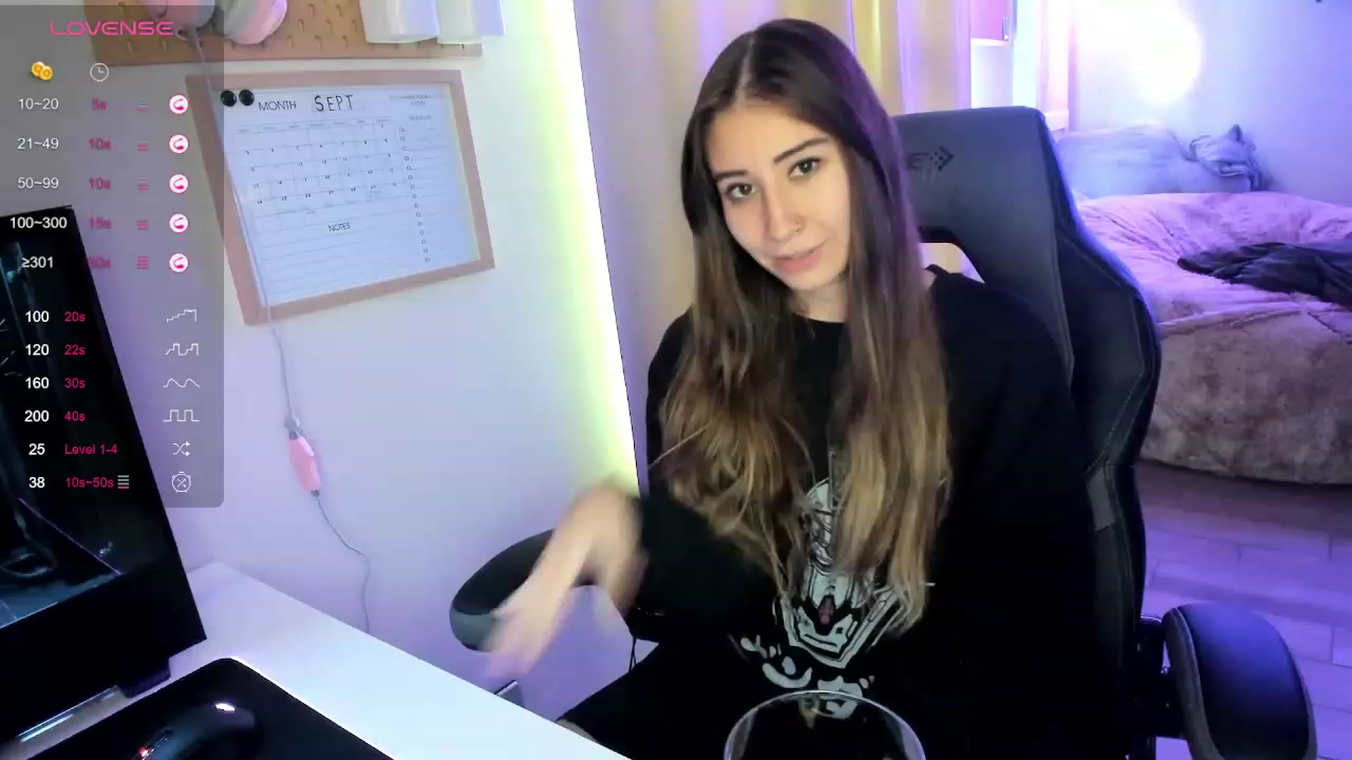 Gallery image thumbnail from lory_babygirl's myfreecams stream on, 09/28/2023, 20:32 image 17 of 20