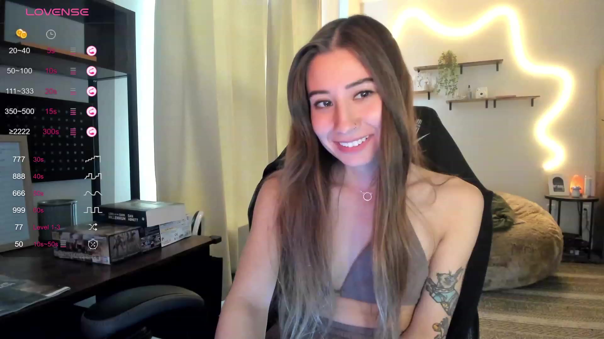 Gallery image thumbnail from lory_babygirl's myfreecams stream on, 10/17/2023, 17:18 image 9 of 20