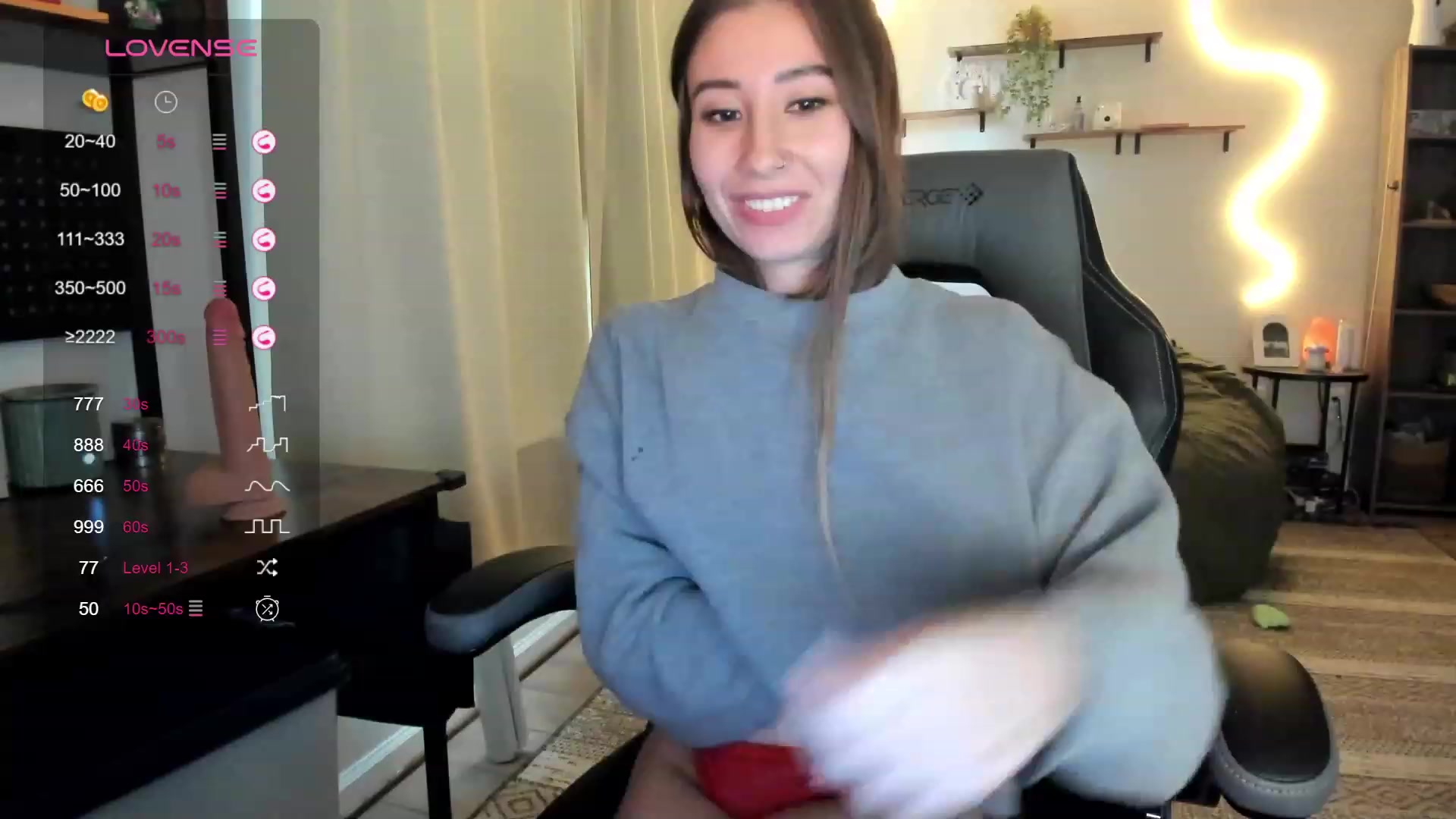 Gallery image thumbnail from lory_babygirl's myfreecams stream on, 10/19/2023, 20:36 image 19 of 20