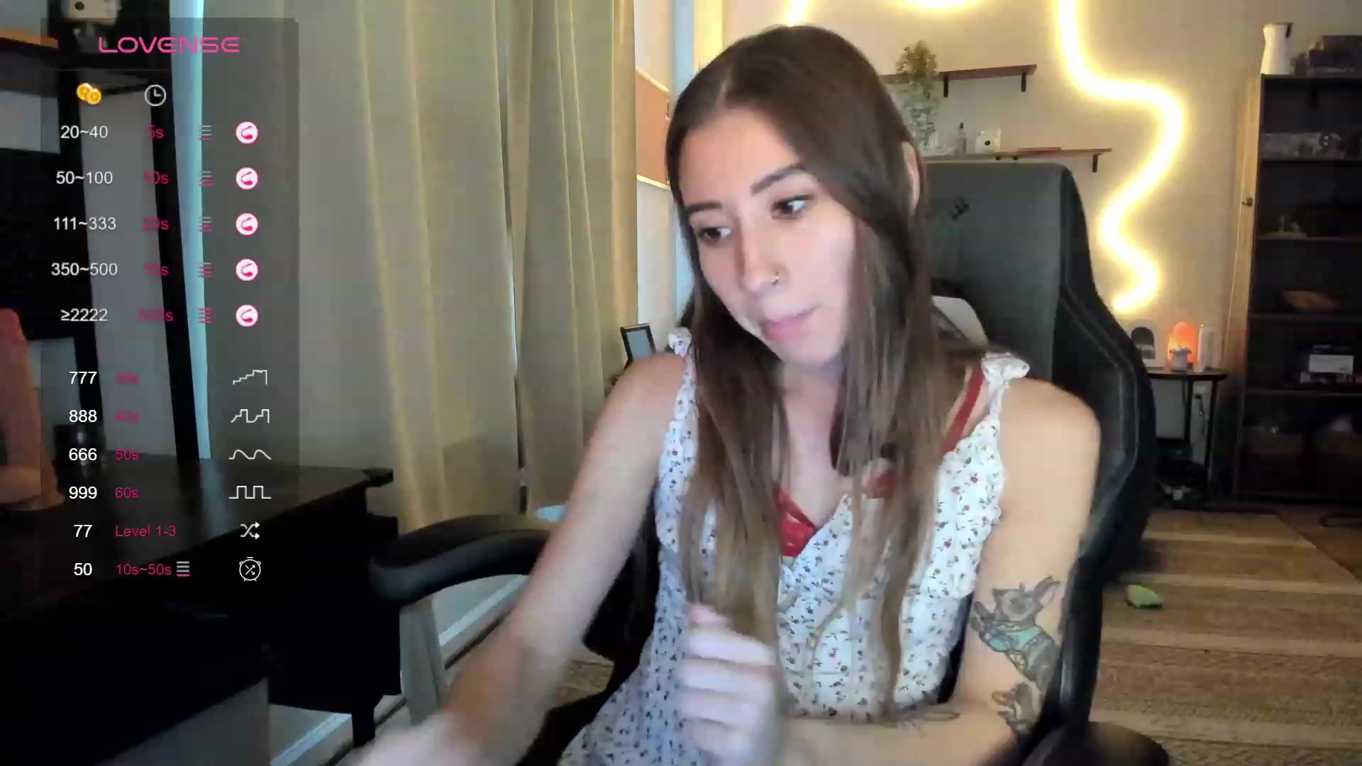 Gallery image thumbnail from lory_babygirl's myfreecams stream on, 10/19/2023, 20:36 image 10 of 20