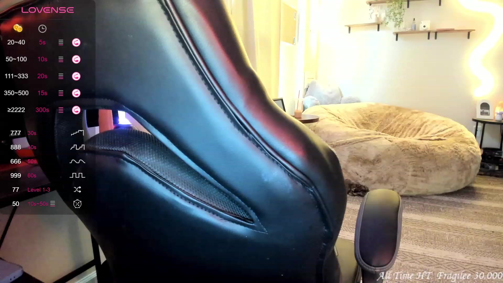 Gallery image thumbnail from lory_babygirl's myfreecams stream on, 10/20/2023, 19:18 image 10 of 20