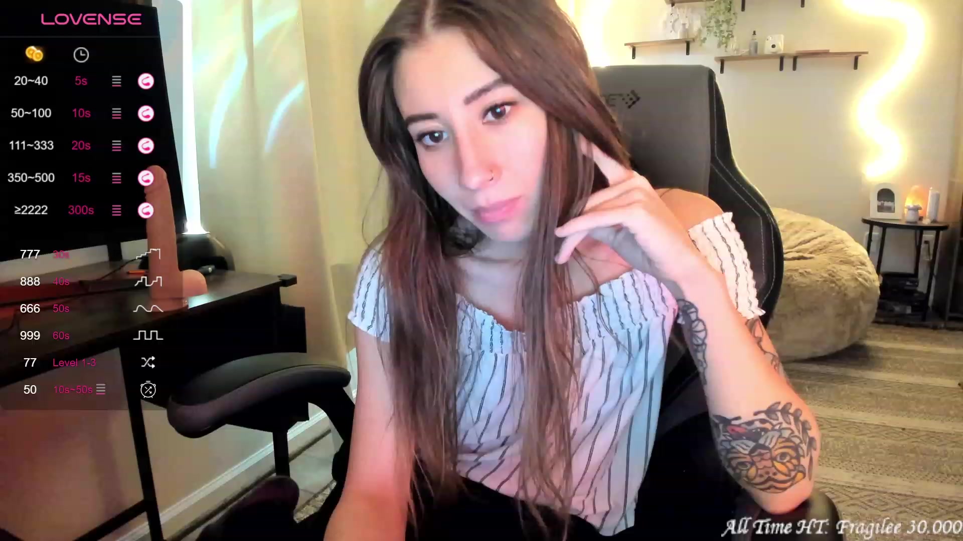 Gallery image thumbnail from lory_babygirl's myfreecams stream on, 10/20/2023, 19:18 image 14 of 20