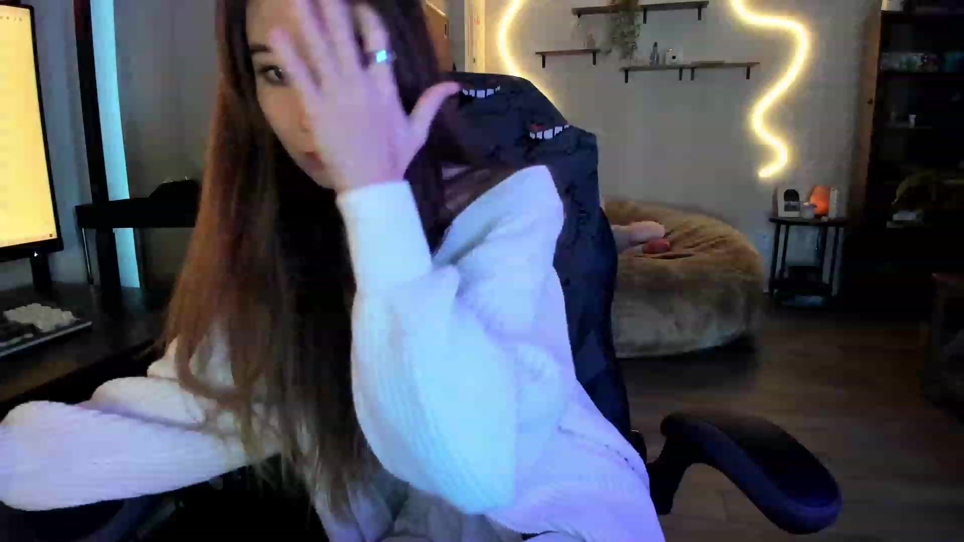 Gallery image thumbnail from lory_babygirl's myfreecams stream on, 11/02/2023, 19:02 image 9 of 20