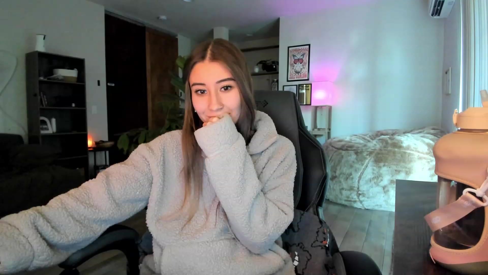Gallery image thumbnail from lory_babygirl's myfreecams stream on, 11/15/2023, 18:47 image 1 of 20