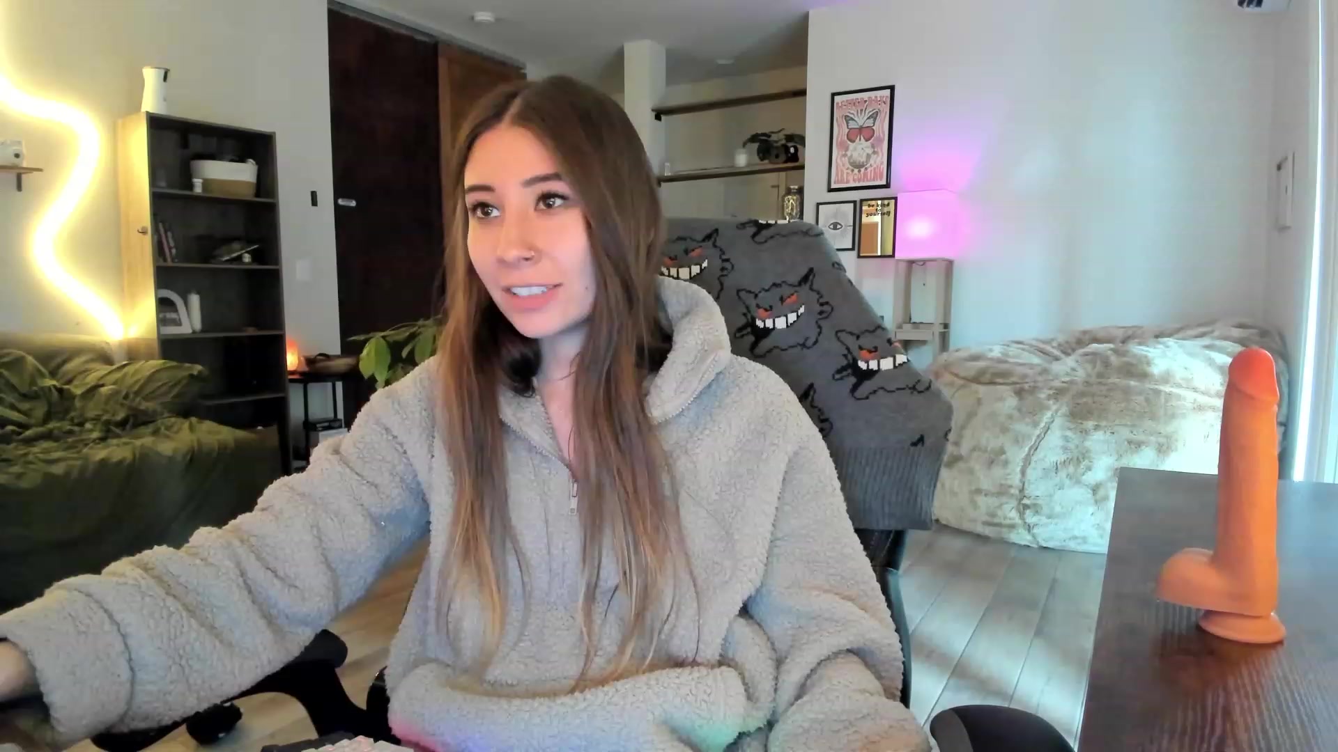 Gallery image thumbnail from lory_babygirl's myfreecams stream on, 11/15/2023, 18:47 image 16 of 20