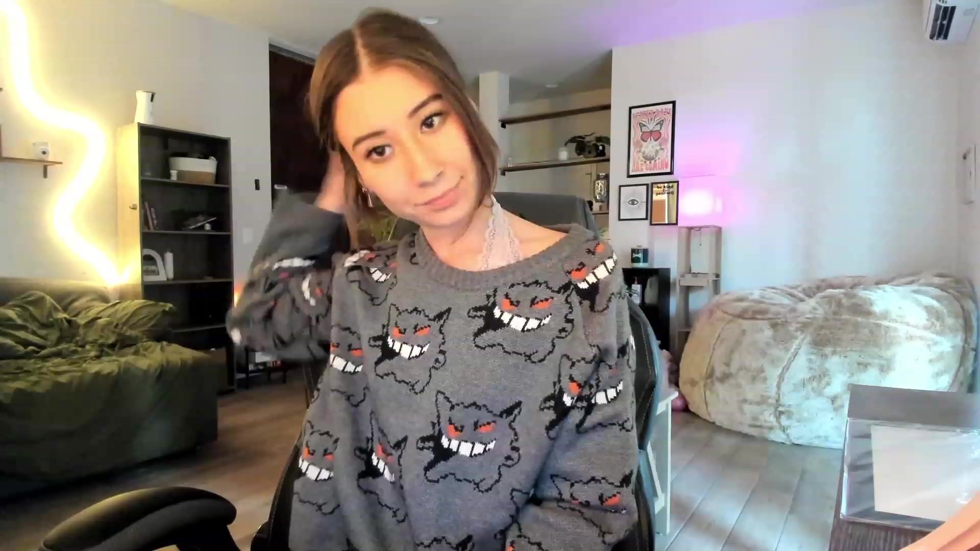 Gallery image thumbnail from lory_babygirl's myfreecams stream on, 11/15/2023, 20:29 image 13 of 20