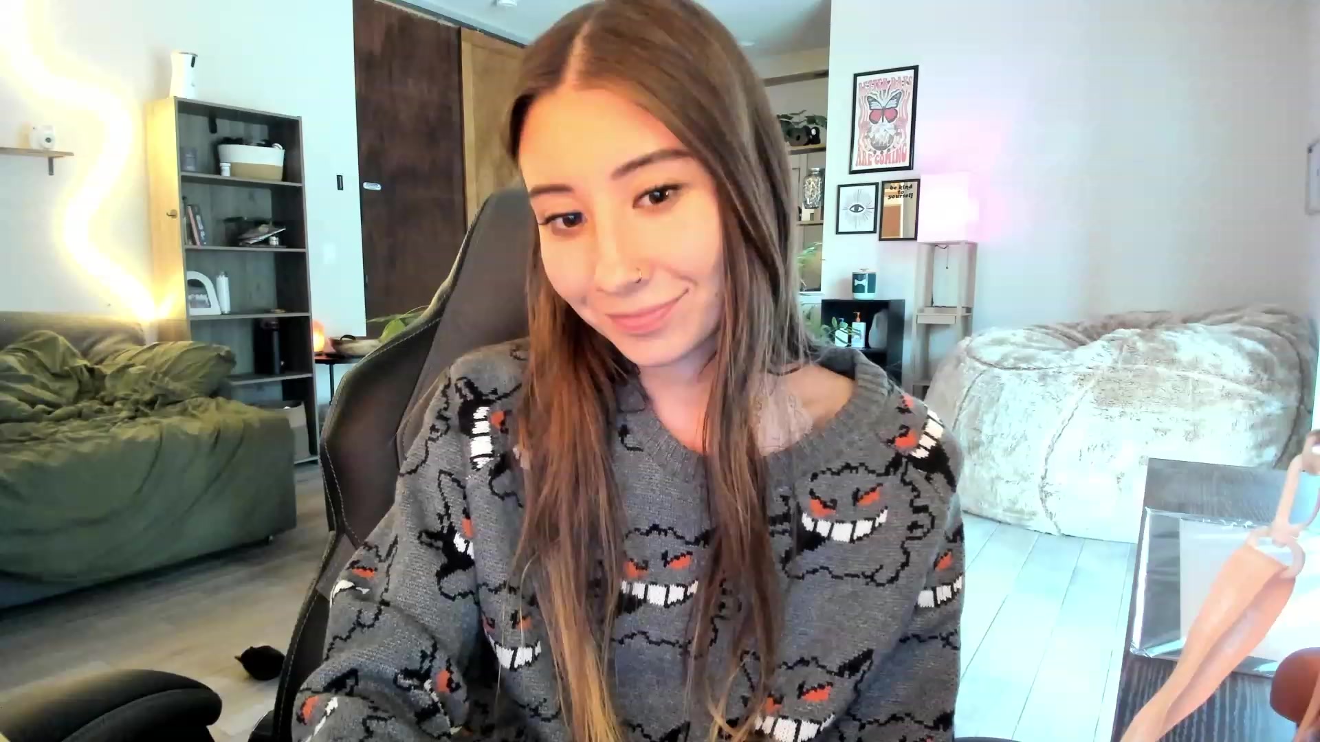 Gallery image thumbnail from lory_babygirl's myfreecams stream on, 11/15/2023, 20:29 image 17 of 20