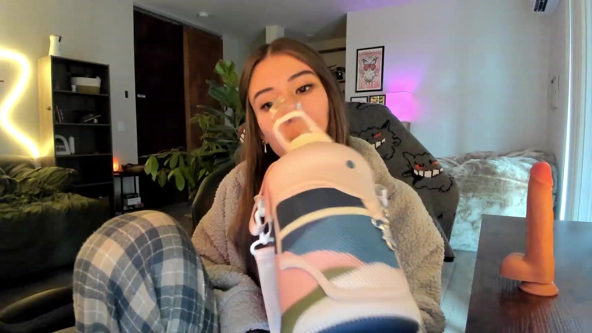 Gallery image thumbnail from lory_babygirl's myfreecams stream on, 11/15/2023, 20:29 image 4 of 20