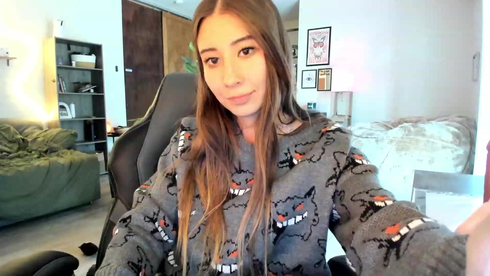 Gallery image thumbnail from lory_babygirl's myfreecams stream on, 11/15/2023, 20:29 image 19 of 20